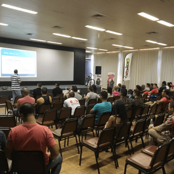 imagem-destacada-divers-for-sharks-fara-palestra-em-brasília